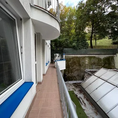 Apartman S Vyhladom Na Hrad * Bratislava